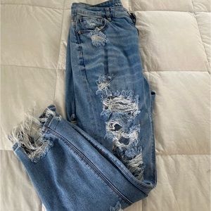 American Eagle Distressed Jeans